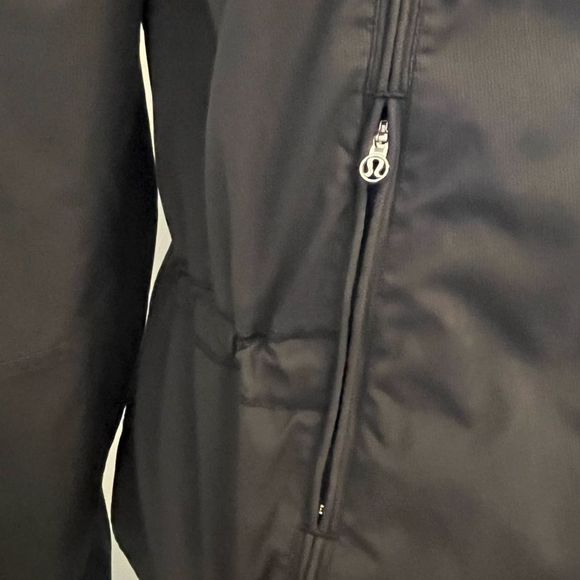 🌻Lululemon Jacket - Picture 9 of 9